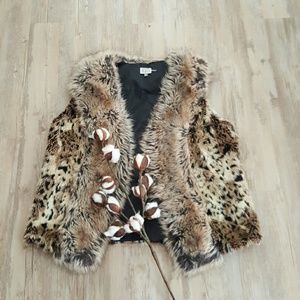 🚫SOLD🚫 Faux Fur Vest